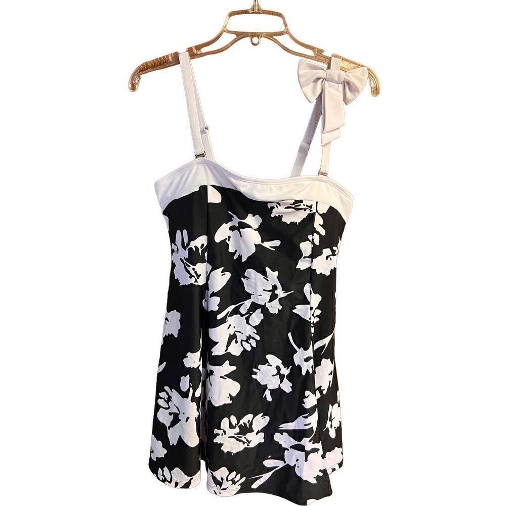 No Brand One Piece Swim suit Sz L NWOT
